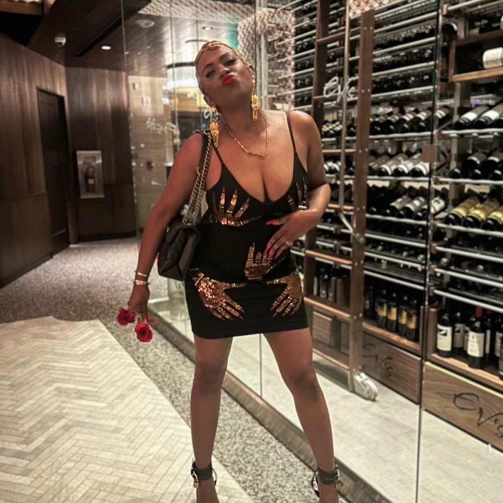 Discount universe hands on dress ‼️‼️SOLD ‼️‼️No longer available ‼️‼️‼️